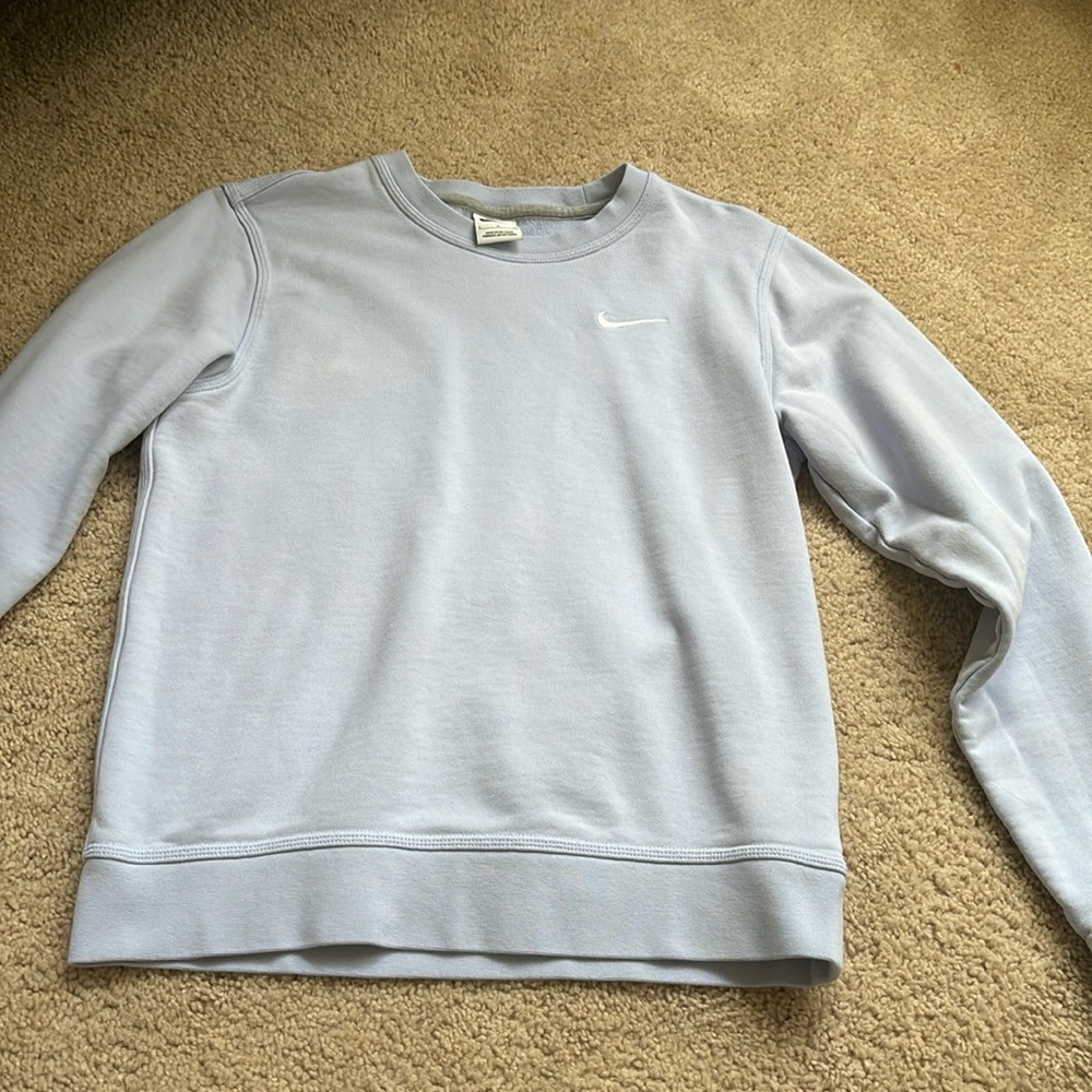 This is a very comfortable sweater, can wear with leggings, sweats, you name it